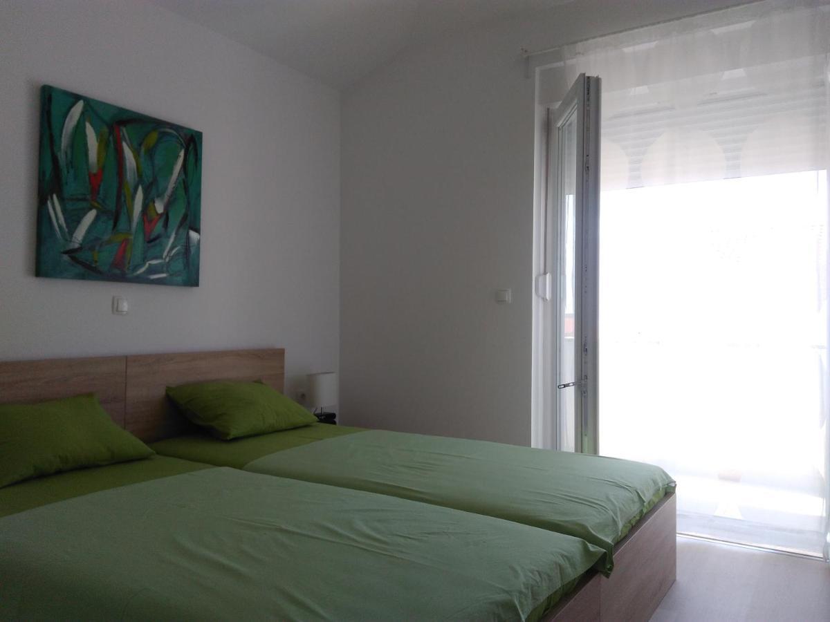 Luxury Apartments Cuba 1 Novalja Eksteriør bilde