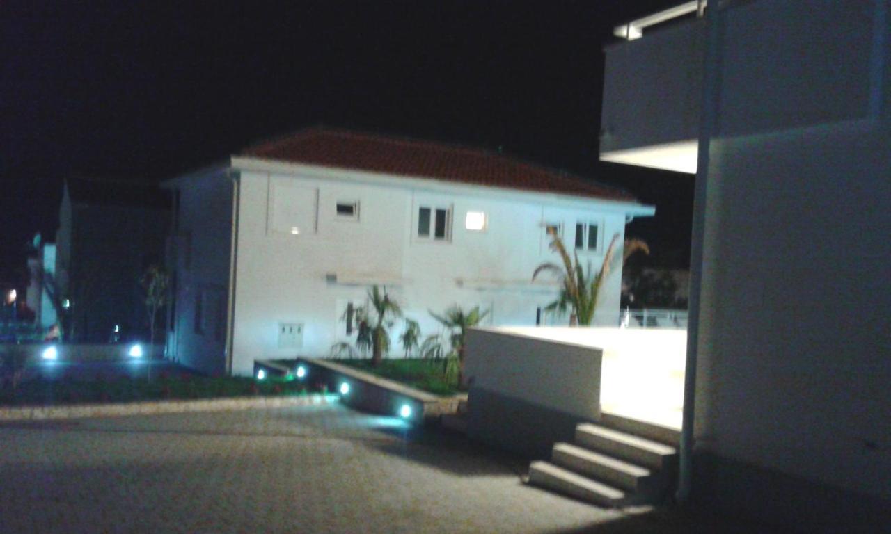 Luxury Apartments Cuba 1 Novalja Eksteriør bilde